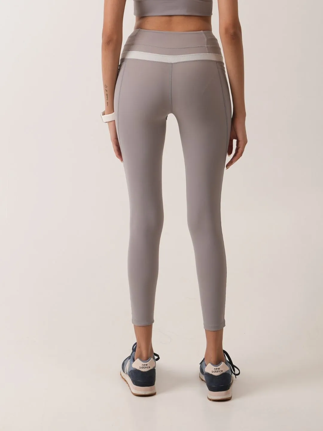 Toned Down Leggings in Stone Grey