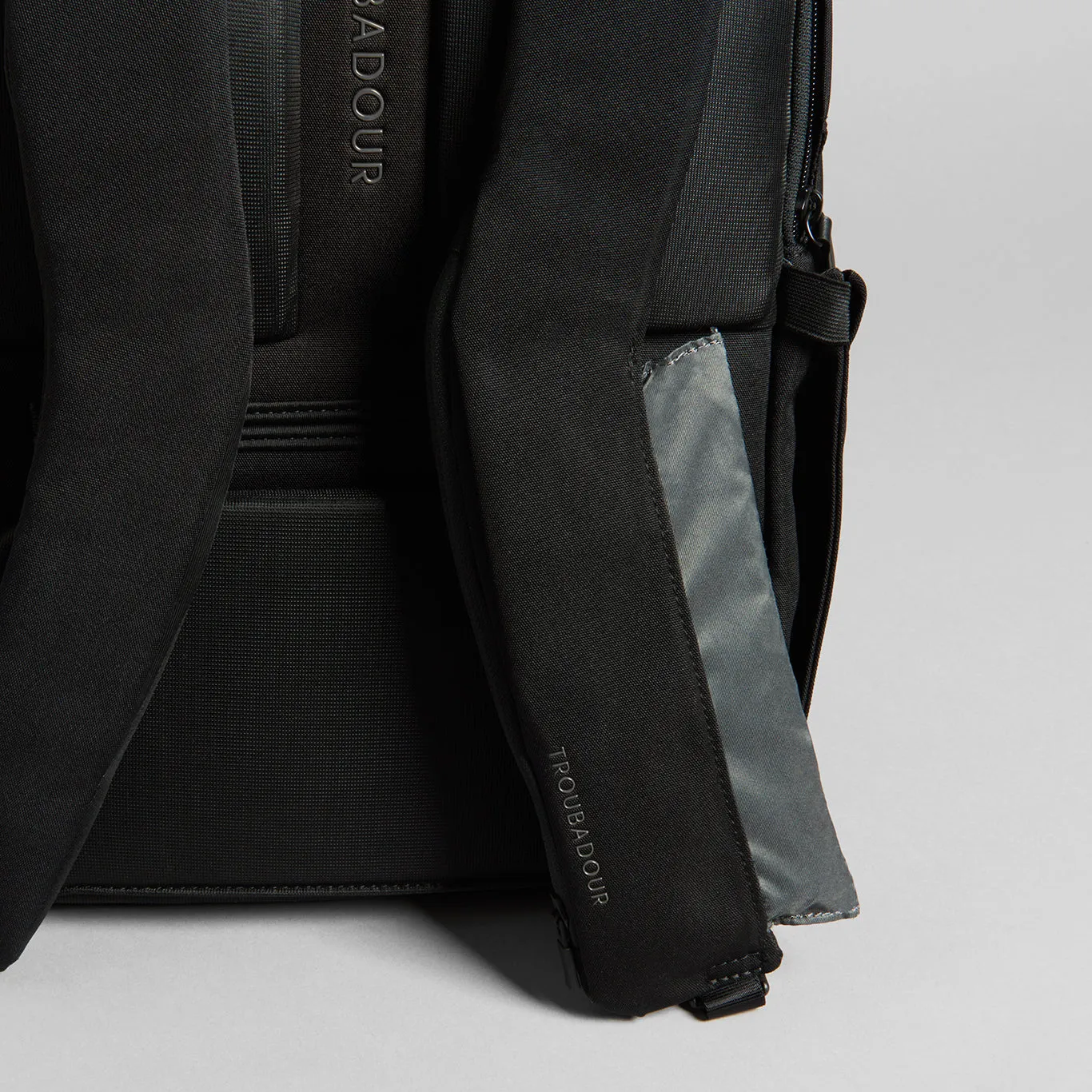 Troubadour Apex Compact Backpack 3.0