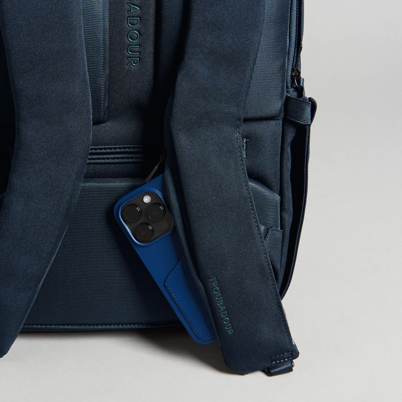 Troubadour Apex Compact Backpack 3.0